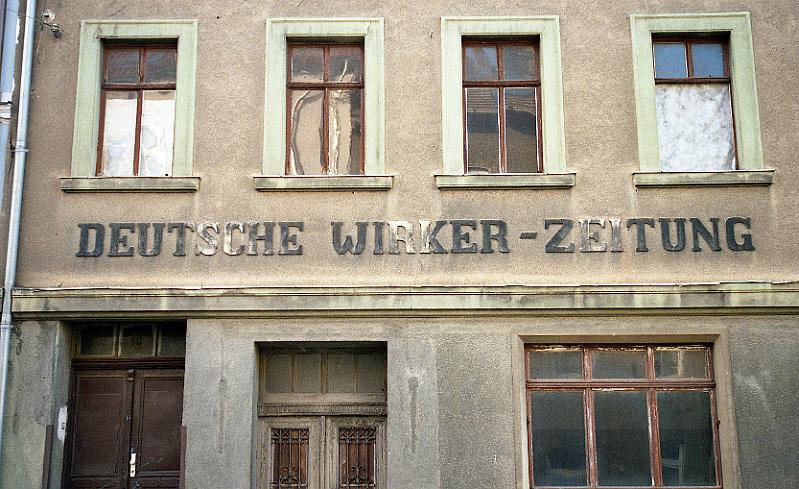 Apolda, Dr. Külz-Str. 8, 10.11.2002 (3).jpg